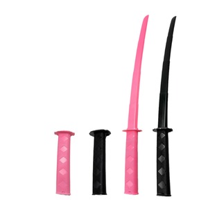 Espada de Juguete Realista Telescópica, Modelo de Espada Samurai para Adultos, Juguete de Katana de Plástico con Luz LED, Espada de Juguete para Cosplay de Anime - Product Image 1