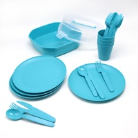 Ensemble de vaisselle de camping portable 22 pièces, couteau, fourchette, cuillère, tasse, plastique PP, pour les vacances en plein air, vente en gros, personnalisable