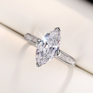 Anello Punk Marquise Statement per Donne, Gioiello da Dito alla Moda e Trendy - Product Image 4