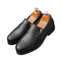 Neue Herren Retro Britische Casual Anzugschuhe Luxuriöses Leder-Design Atmungsaktive Flache Business-Loafer