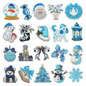 Parches Bordados Termoadhesivos de Navidad con Diseño de Oso y Campana en Azul y Blanco - Product Image 1