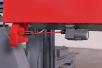 Scie à ruban industrielle automatique pour la découpe de métaux, idéale pour les barres et tuyaux en acier
