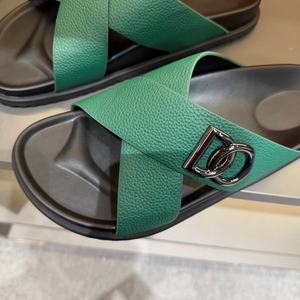 2026 New Trend Fashion Luxury Designer <b>Slippers</b> Sandals Flat Beach Sandals with Metal Belt Comfort Thick Designer <b>Man</b> <b>Slippers</b> - Product Image 3