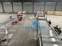 Feuille de marbre artificielle de PVC à grande vitesse faisant à machine les machines de marbre UV d'extrusion de panneau de feuille