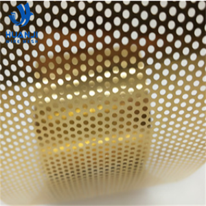 Lámina de Aluminio Perforada Decorativa con Orificios Redondos 1220x2440mm 2mm de Espesor para Uso en Techos - Product Image 5