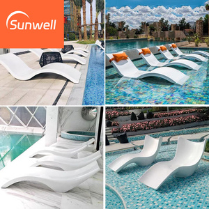 Conjunto de Sillas de Plástico Resistentes y Modernas para Exteriores, Color Blanco, para Adultos, para Uso en Piscinas, Hoteles y Villas - Product Image 2