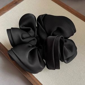 Élastique à cheveux chic style français pour chignon, inspiré d'Instagram, avec volants, pour queue de cheval, en tissu élégant, accessoire de coiffure, cadeau - Product Image 2