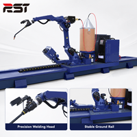 Station de travail robotisée de soudage sur rail au sol à 7 axes avec PLC et boîte de vitesses pour la soudure de structures en acier et de longues pièces