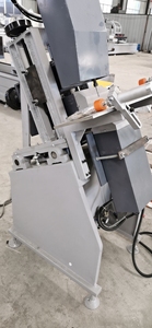 Máquina Fresadora Automática de Ranuras de Agua de Un Solo Husillo para Fabricación de Ventanas y Puertas de PVC Upvc, Máquina Perforadora de Ranuras de Agua, Equipo <span class=keywords><strong>Eworld</strong></span> - Product Image 3