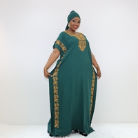 Robe Boubou verte avec détails floraux dorés STA3040F
