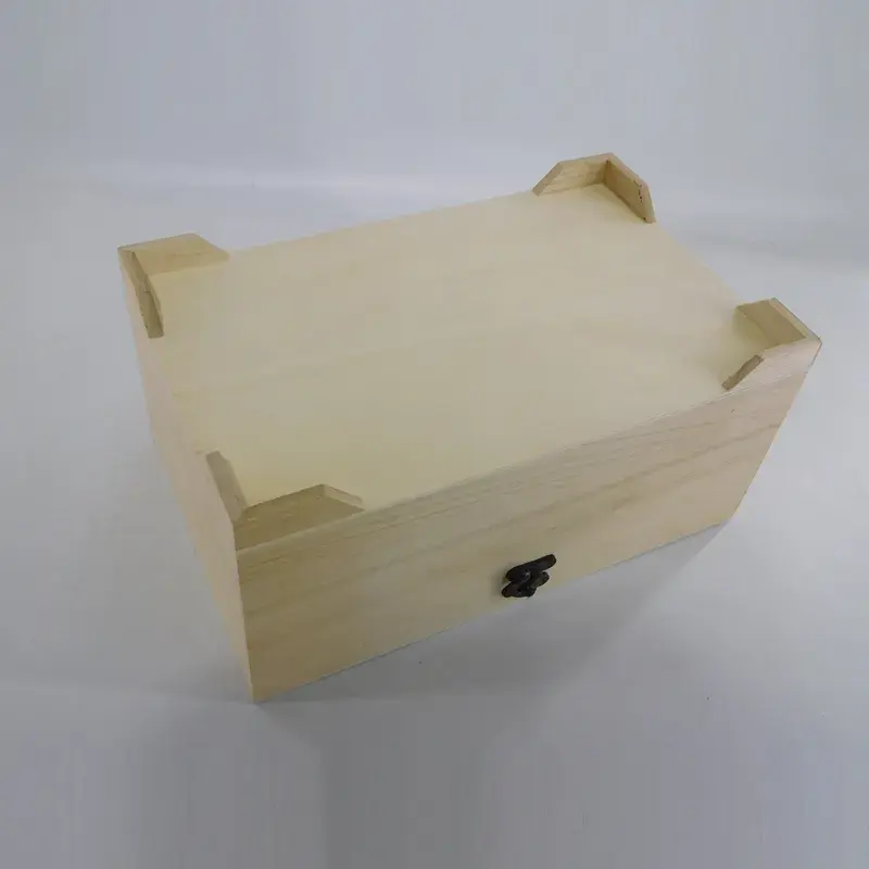 กล่องเก็บเครื่องประดับไม้แบบกำหนดเองบรรจุภัณฑ์ไม้เพชรหรูหรากล่องลายตารางไม้ของขวัญ