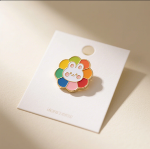 Esmalte personalizado Pins Metal Logo Packaging Fabricante Diseño Esmalte logotipo personalizado Insignias de metal Solapa Pin de esmalte Duro Personalizado - Product Image 5