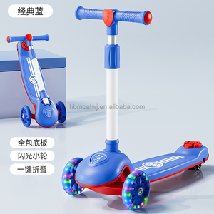 Vente flash : Tricycle scooter tout-terrain à 3 ou 4 grandes roues pour enfants avec siège amovible et valise - Product Image 5