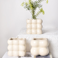 Pot de fleurs en céramique minimaliste de style nordique, moderne, pour l'intérieur et l'extérieur, vente en gros