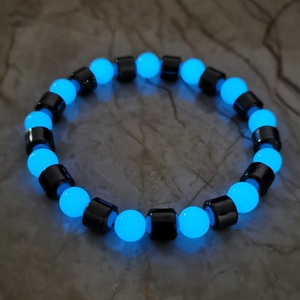 Bracelet hématite à perles lumineuses bleues de 8 MM, Europe et amérique, thérapie magnétique, Bracelets magnétiques élastiques - Product Image 6