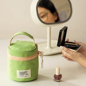 Sac de maquillage rond Yuan Ben vert printemps, étanche, organiseur de toilette de voyage, étui de rangement portable - Product Image 3