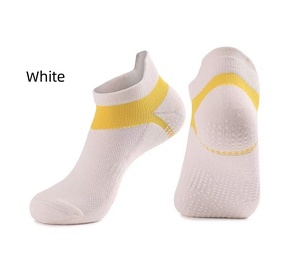 Chaussettes de Pilates pour femmes à taille haute, antidérapantes, en coton tricoté, avec revers, pour <span class=keywords><strong>barre</strong></span>, yoga, sport d'intérieur, jeunes, imprimé numérique - Product Image 3