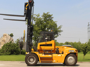 Gloednieuwe Diesel Heftruck 5 Ton 10 Ton Fd 50T Fd 100T Vorkheftruck Met Reserveonderdelen - Product Image 2