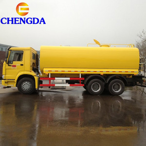 HOWO 6x4 8x4 20 28cbm 20000 Liters <span class=keywords><strong>6000</strong></span> Gallon 371hp Tanque dispensador <span class=keywords><strong>de</strong></span> combustible Camión cisterna <span class=keywords><strong>de</strong></span> combustible <span class=keywords><strong>de</strong></span> aceite usado para la venta - Product Image 6