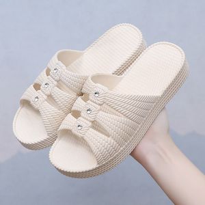Sandales plates d'été pour femmes, antidérapantes, à semelle souple, séchage rapide, résistantes à l'usure, pour les mamans - Product Image 2