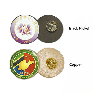 Expédition en 7 jours, vente en gros, badges personnalisés plaqués or, en métal poli, émail Anime <span class=keywords><strong>Manga</strong></span>, moulage UV, souvenirs de collection, cadeaux - Product Image 5
