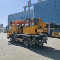 Grue mobile hydraulique SINOTRUK de 8 tonnes avec moteur et boîte de vitesses - Capacité de levage de 30 m - Matériel de construction