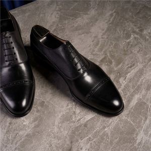 Zapatos Brogue Italianos Hechos a Mano para Hombre, con Cordones, Estilo Británico Formal de Negocios, con Punta, de Cuero Genuino, Antideslizantes y Ligeros para Boda - Product Image 1