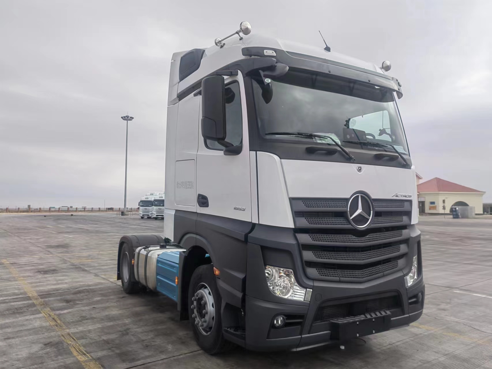 Mercedes-Benz Actros Trucks & Lorries for Sale Mercedes Benz