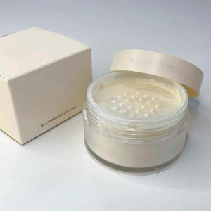 Nouvelle Poudre Fixatrice Légère Transparente Fini Doux Longue Tenue Tous Types de Peau - Product Image 4