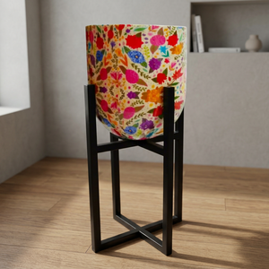Jardinière florale en métal peinte à la main style bohème avec support en fer noir, pot de fleurs décoratif sur pied pour la décoration intérieure - Product Image 1