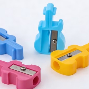 Taille-crayon adorables en forme de violon à un trou, couleurs vives, design tendance en plastique, pour enfants et étudiants, vente en gros - Product Image 6