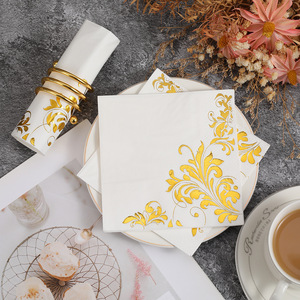 Servilletas personalizables de tres capas, papel cuadrado blanco con estampado dorado, perfectas para fiestas, hoteles de alta gama, restaurantes, y - Product Image 4