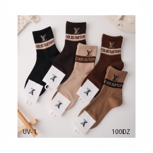 Maglie di lusso a manica media kaki da donna camicie ricamate in Organza per le taglie da ufficio XL & 4XL per le stagioni primaverili e autunnali - Product Image 1