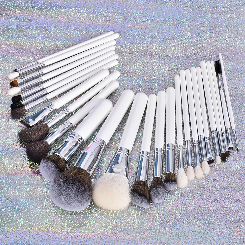 Bueart white Makeup Brush Set Professional Eye shadow goat Pony natural hair makeup Brush 16 pieces Set with brushes holder box