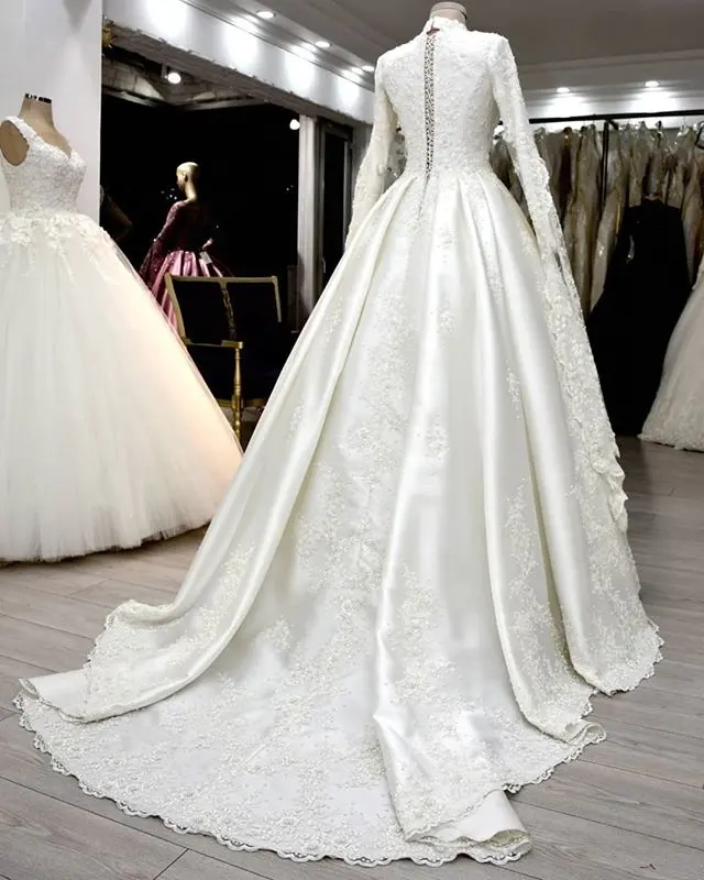 Luxury Muslim High neck Embroidered Beading Long Sleeves Satin A- Line Sweep Train Wedding Dress