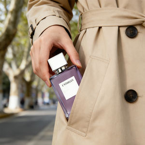 Perfume de Alta Calidad y Larga Duración con Aroma Floral Herbal a Lavanda y Notas Amaderadas, Fórmula Árabe, Nuevo Spray Privado con Aroma a Almizcle y Cuero - Product Image 4