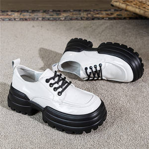 Zapatos Clásicos de Cuero para Mujer, Diseño de Plataforma Elevada para la Vida Universitaria y el Desplazamiento Diario - Product Image 5