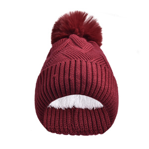 Bonnet en tricot jacquard personnalisé à motifs, chaud pour l'hiver, idéal pour les trajets quotidiens et les fêtes - Product Image 1