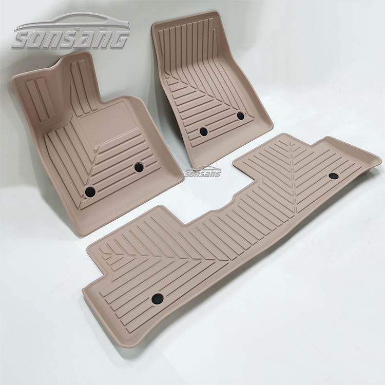 Tapis de voiture beige