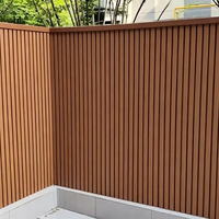 Clôture de sécurité pour piscine en aluminium à lattes verticales, résistante à la corrosion, panneaux de clôture en aluminium pour l'intimité, barrière extérieure
