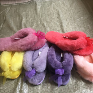 Pantofole in Pelle di Pecora Tibetana con Pelo Lungo e Morbido per Signore - Product Image 2