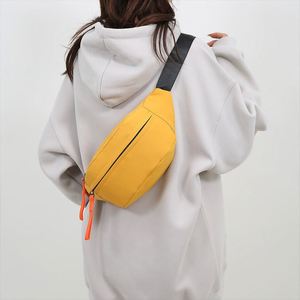 Sac banane de mode en nylon personnalisé pour femme, idéal pour la promenade en extérieur avec chien – Vente en gros - Product Image 2