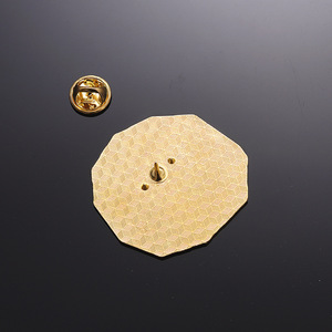 Badges en métal avec logo personnalisé en gros épinglettes en émail dur et doux <span class=keywords><strong>carte</strong></span> de support de vêtements de mode broche épingles à chapeau professionnel personnalisé - Product Image 3