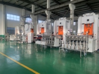 Machine de fabrication de conteneurs en aluminium jetables pour plats à emporter, entièrement automatique, à quatre cavités