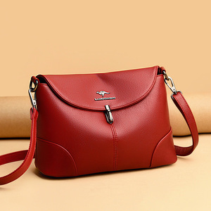 Bolso de mano y hombro para mujer con asa de rejilla, liso, elegante, de verano, con solapa y cierre de broche, estilo casual cruzado - Product Image 1
