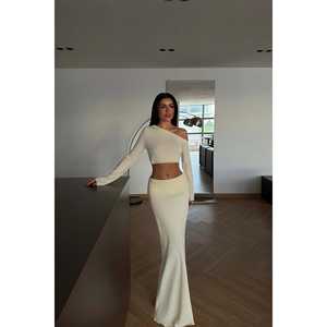 Conjunto de Suéter Crema para Mujer, Conjunto de Falda Elegante - Product Image 3