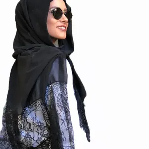2020新款优雅穆斯林女式披肩纯色泡泡雪纺头巾轻薄马西裹身乔其纱蕾丝镶边围巾头巾