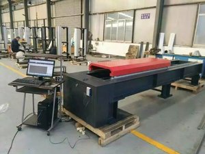 Máquina de Ensayo de Tracción Horizontal Computarizada Electro-Servo Hidráulica de 300 kN para Aislantes - Product Image 3