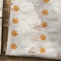 Tissu en dentelle de coton brodé à œillets floraux HAPPEAK avec pompons tournesol pour robe d'été