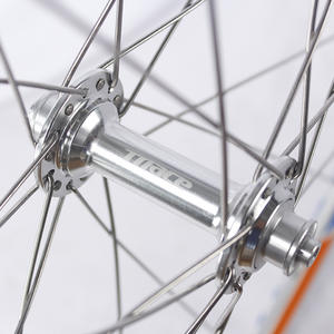 Juego de Ruedas para Bicicleta de Carretera Triace 700C, 32H, Frenos V-Brake, Llantas de Aleación de Aluminio, Ligeras - Product Image 1